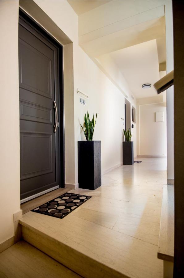 A & B Minimal Suite With Sea View In Argostoli Eksteriør billede
